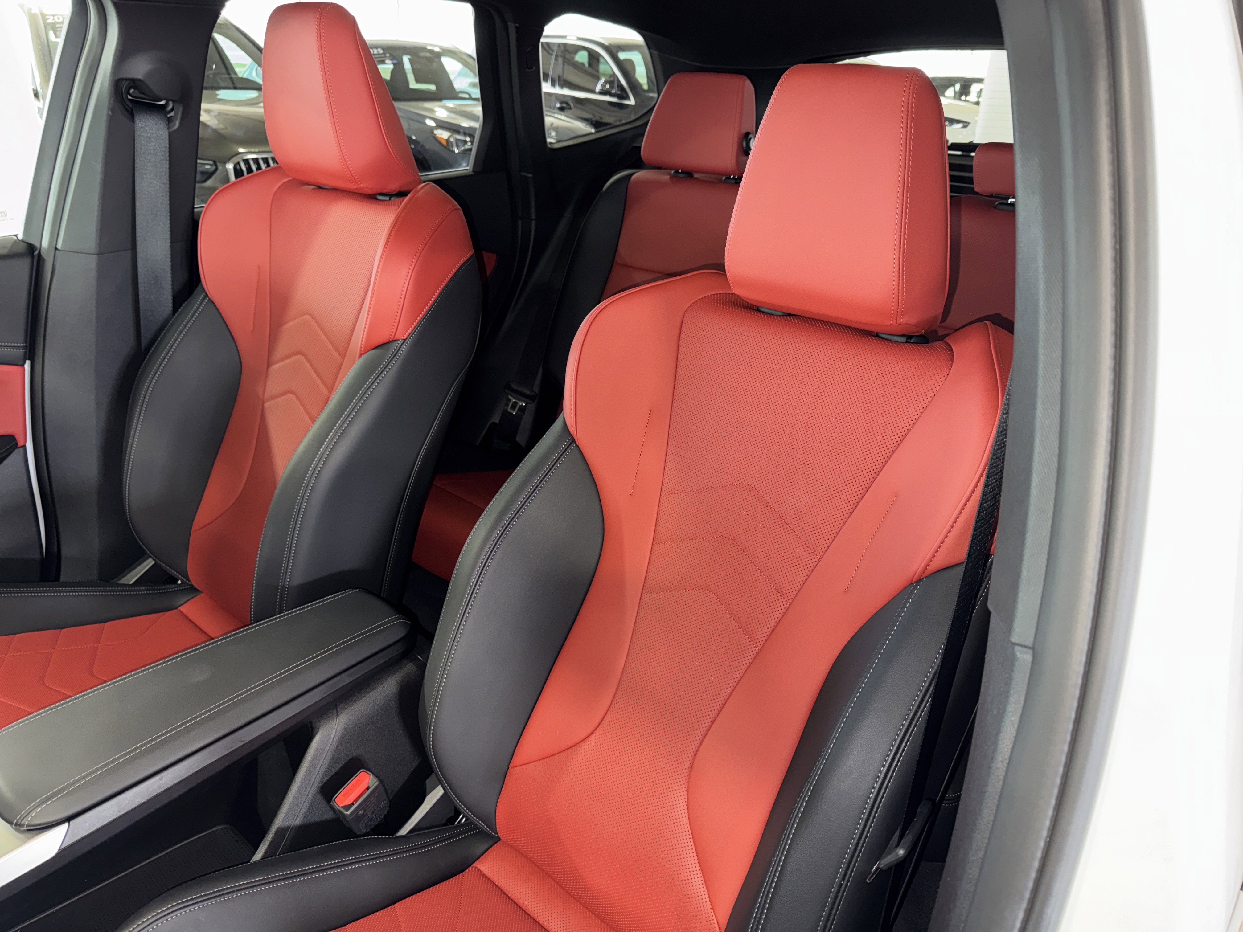 Certified 2025 BMW X1 xDrive28i w/ Premium Package image 33