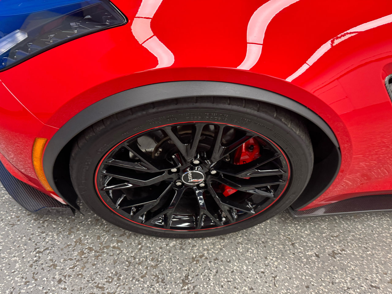 Used 2015 Chevrolet Corvette Z06 w/ 3LZ Preferred Equipment Group image 38