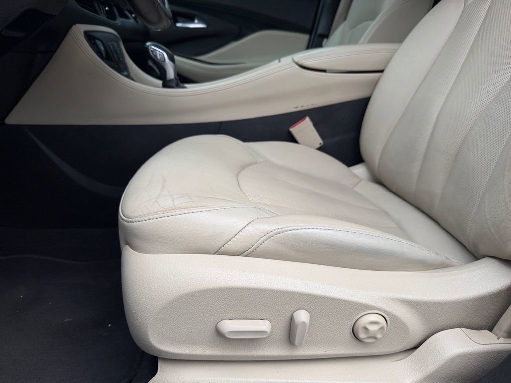 Used 2017 Buick Envision Essence w/ LPO, Cargo Package FWD image 11