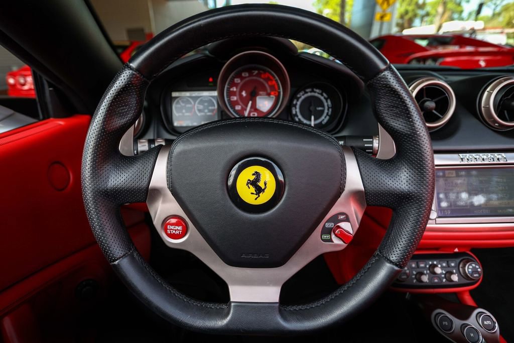 Used 2010 Ferrari California image 29