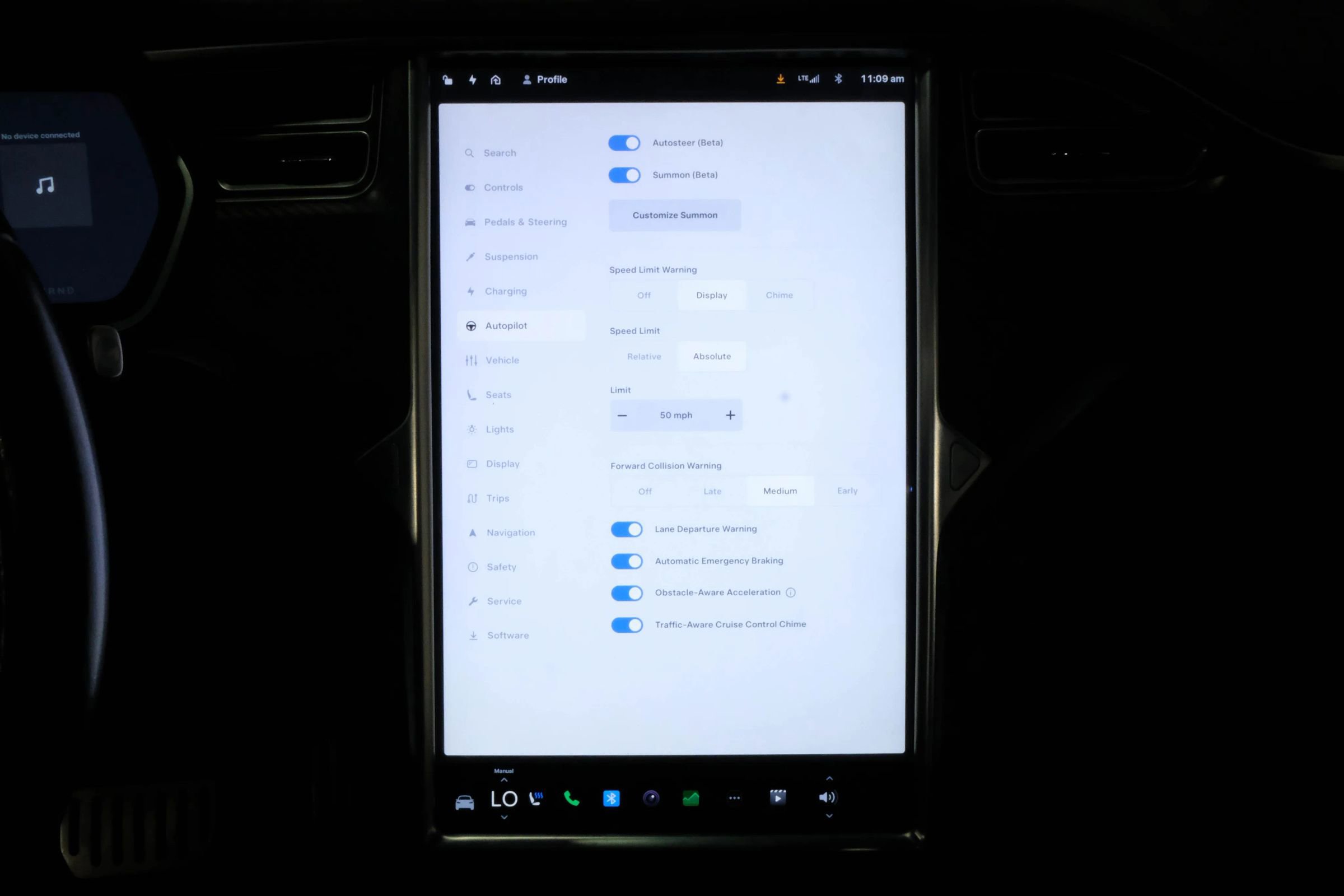 Used 2016 Tesla Model X P90D image 29