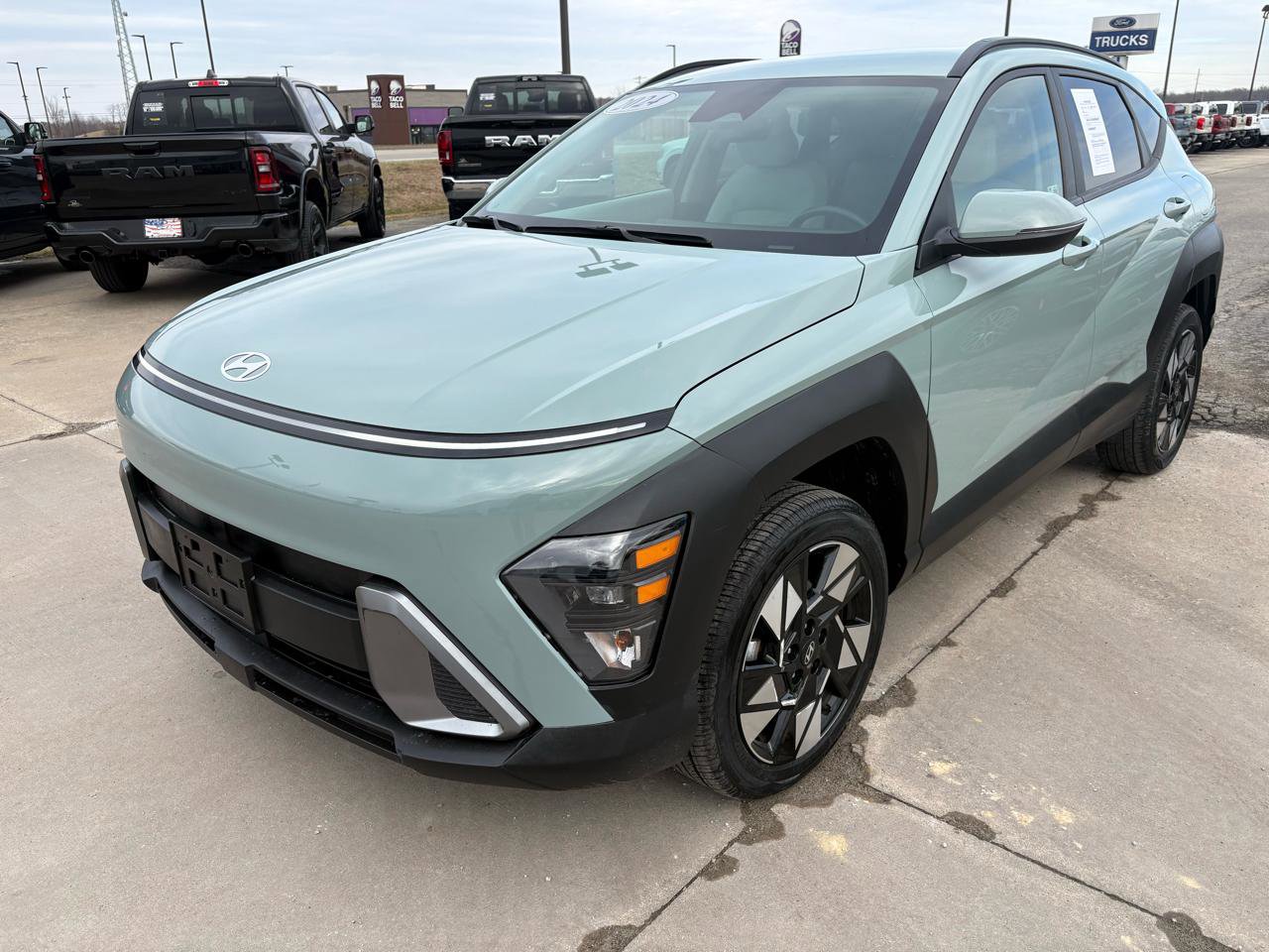 Used 2024 Hyundai Kona SEL image 7