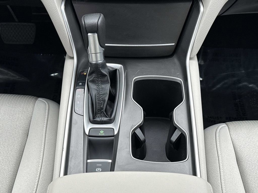 Used 2019 Honda Accord EX image 17