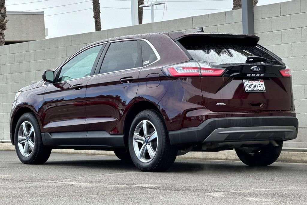 Used 2021 Ford Edge SEL w/ Convenience Package FWD image 3