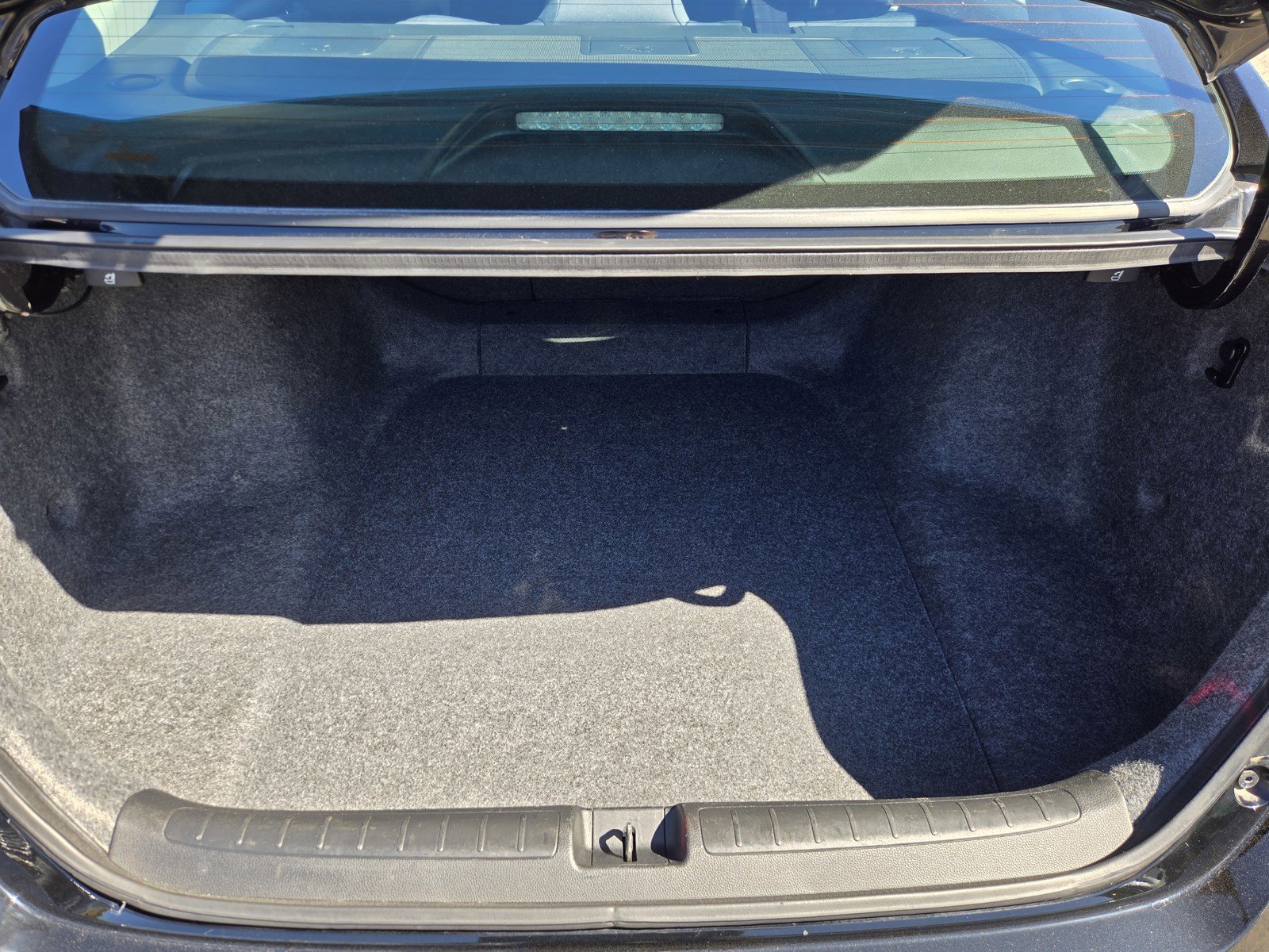 Used 2018 Honda Accord EX image 27