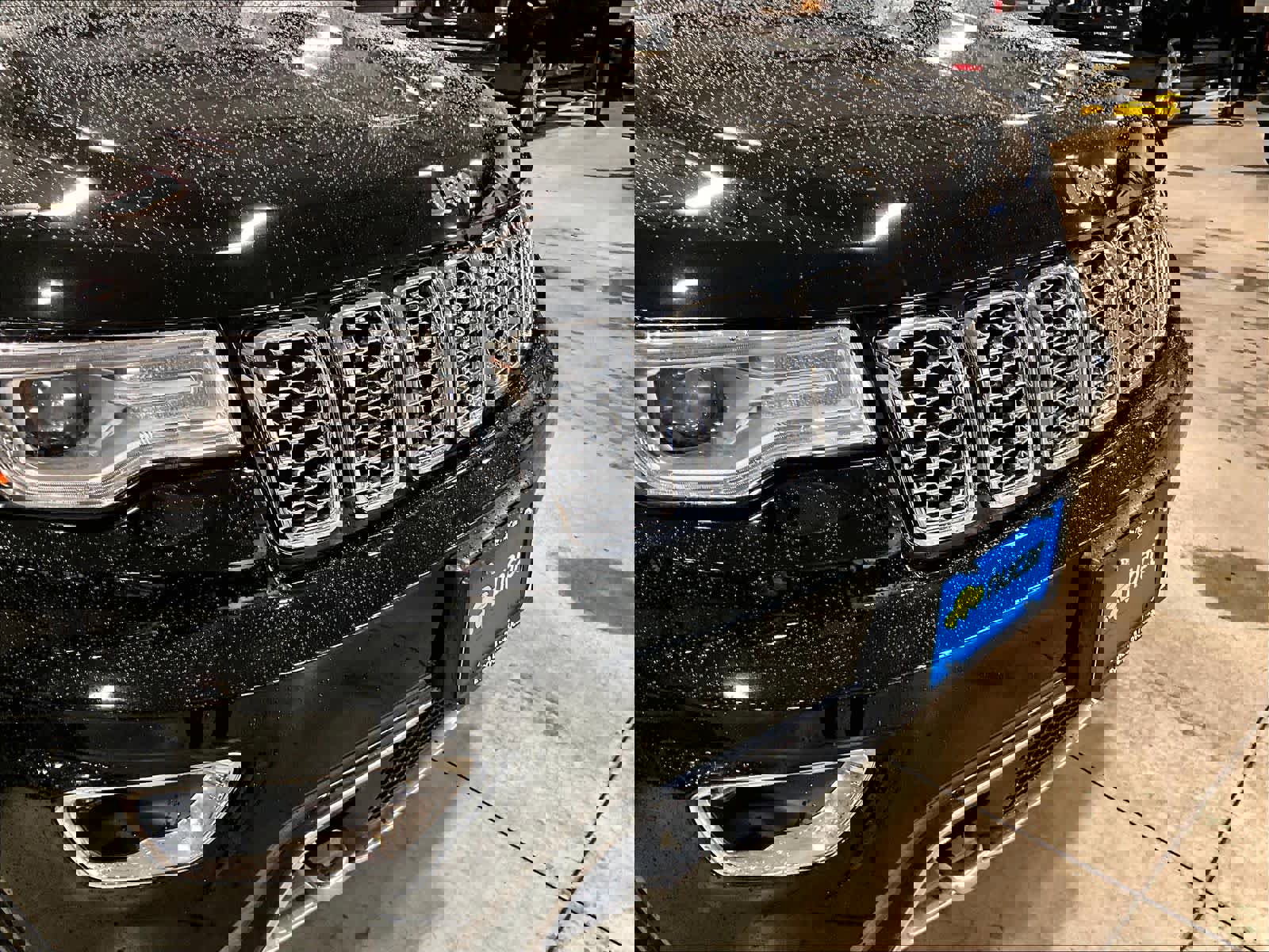 Used 2017 Jeep Grand Cherokee Overland image 33