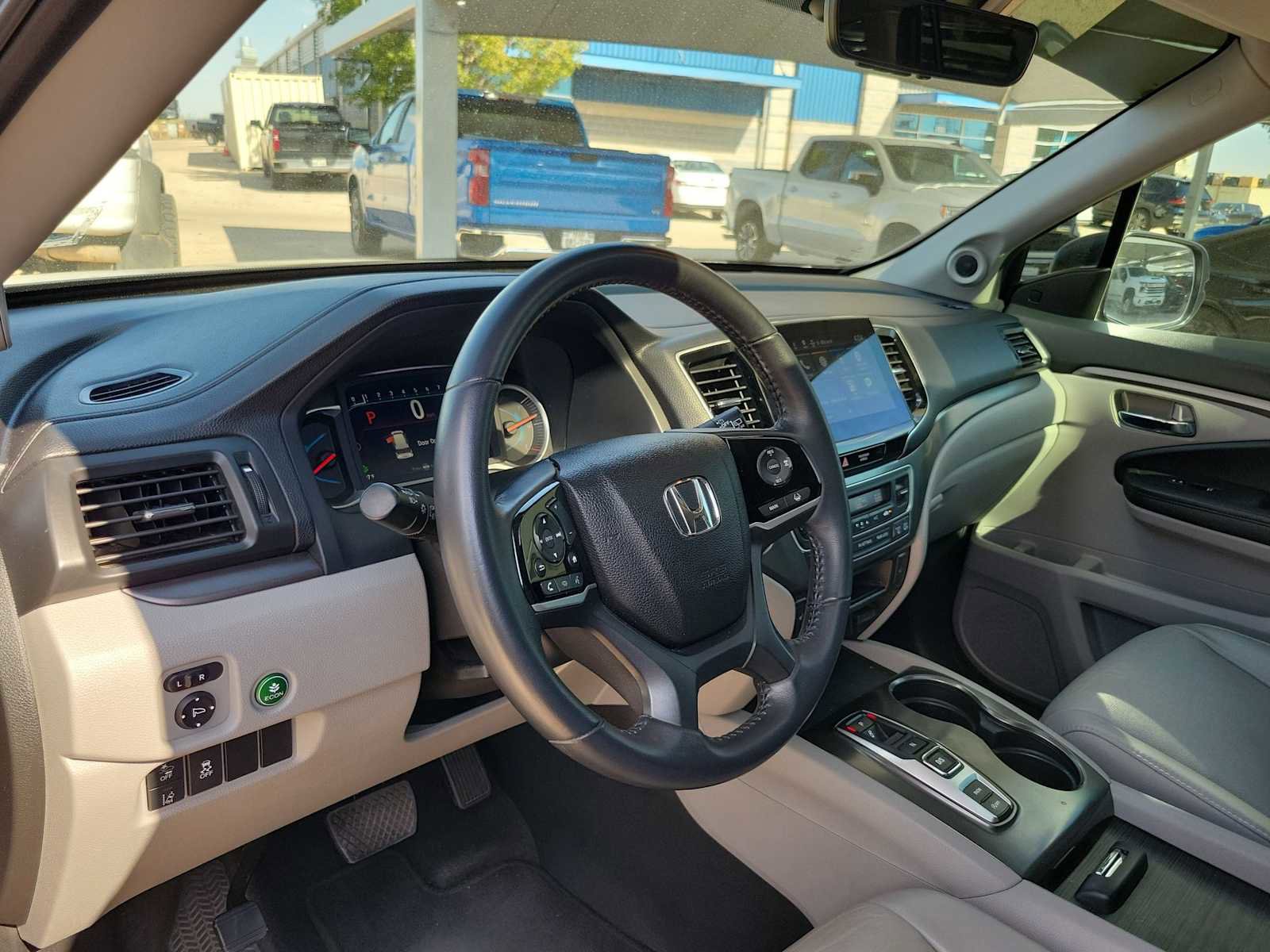 Used 2022 Honda Pilot EX-L image 2