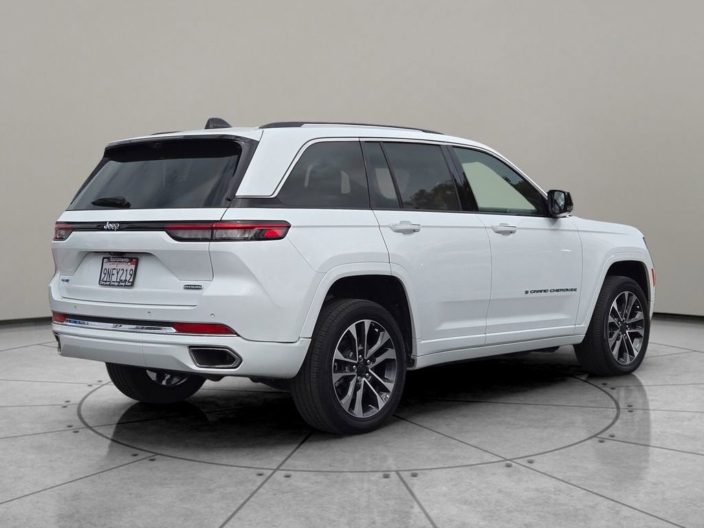 Used 2022 Jeep Grand Cherokee Overland w/ Advanced Protech Group III image 5