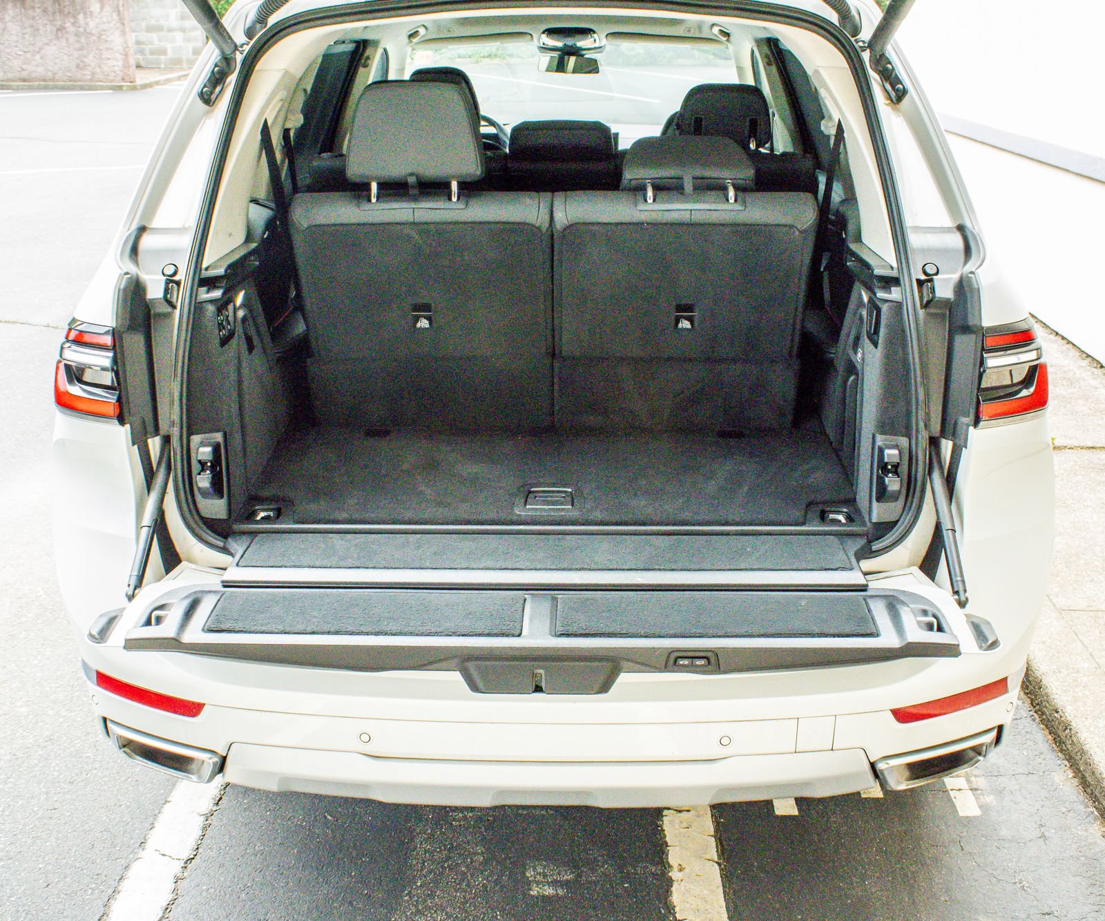 Used 2024 BMW X7 xDrive40i AWD/4WD image 18