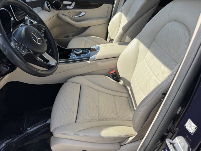 Used 2019 Mercedes-Benz GLC 300 image 17