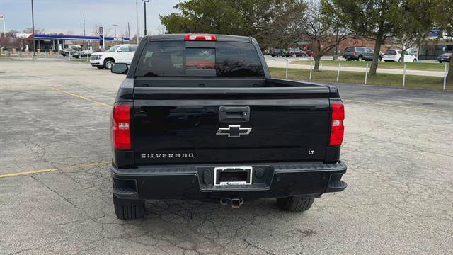 Used 2018 Chevrolet Silverado 1500 LT w/ Midnight Edition AWD/4WD image 7