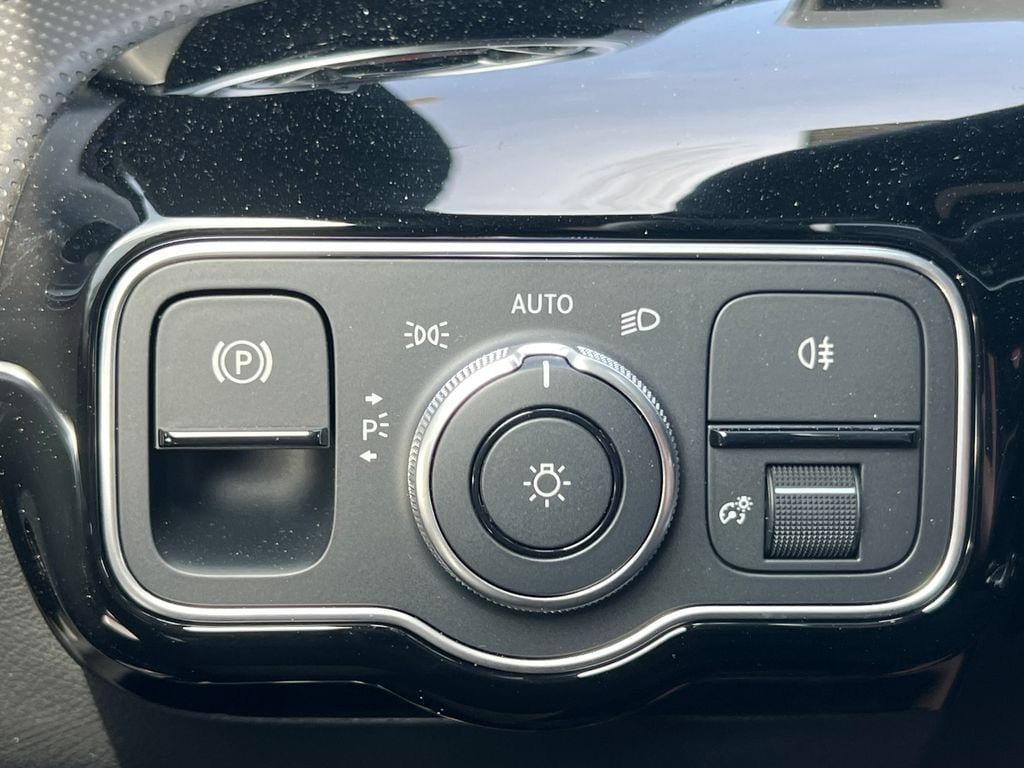 New 2025 Mercedes-Benz CLA 250 4MATIC image 22