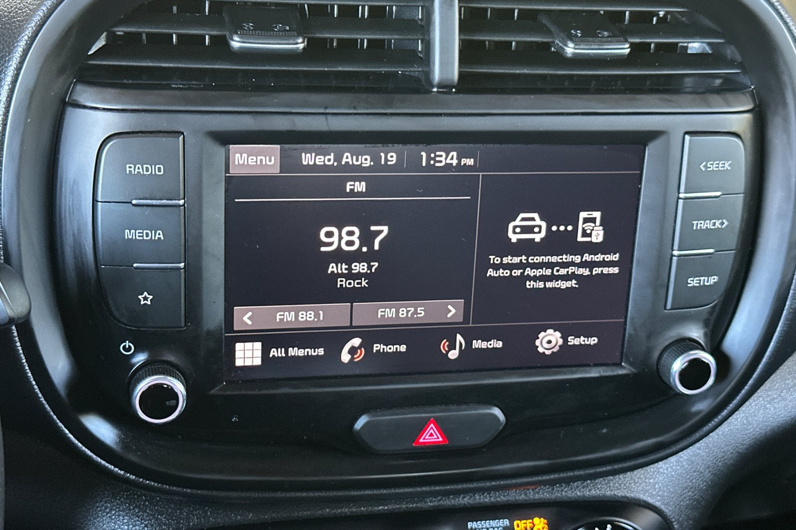 Used 2024 Kia Soul LX w/ Option Group 015 FWD image 19