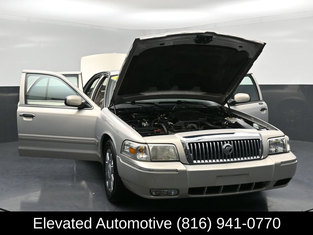 Used 2011 Mercury Grand Marquis LS RWD image 29