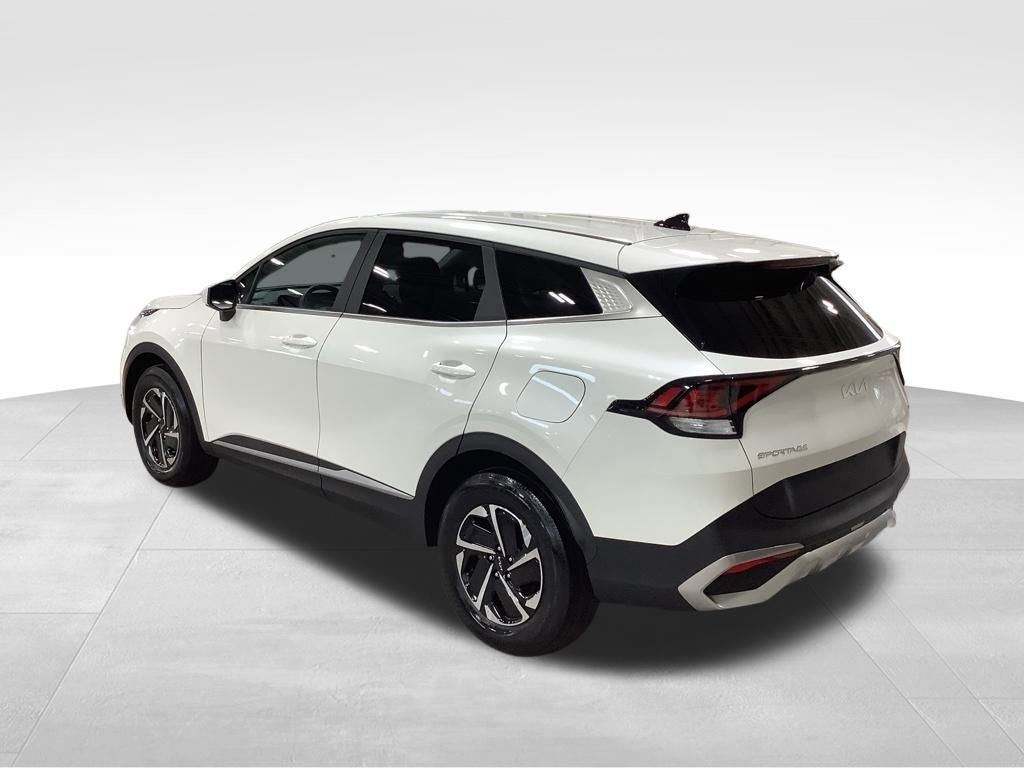 Certified 2023 Kia Sportage LX image 7