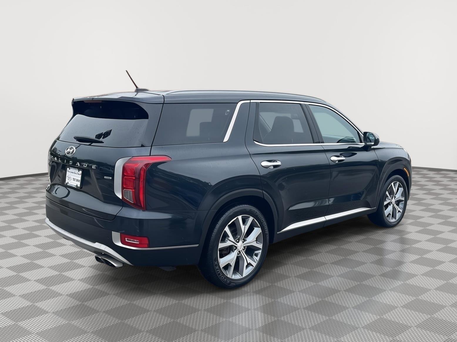 Used 2020 Hyundai Palisade SEL w/ Premium Package AWD/4WD image 5