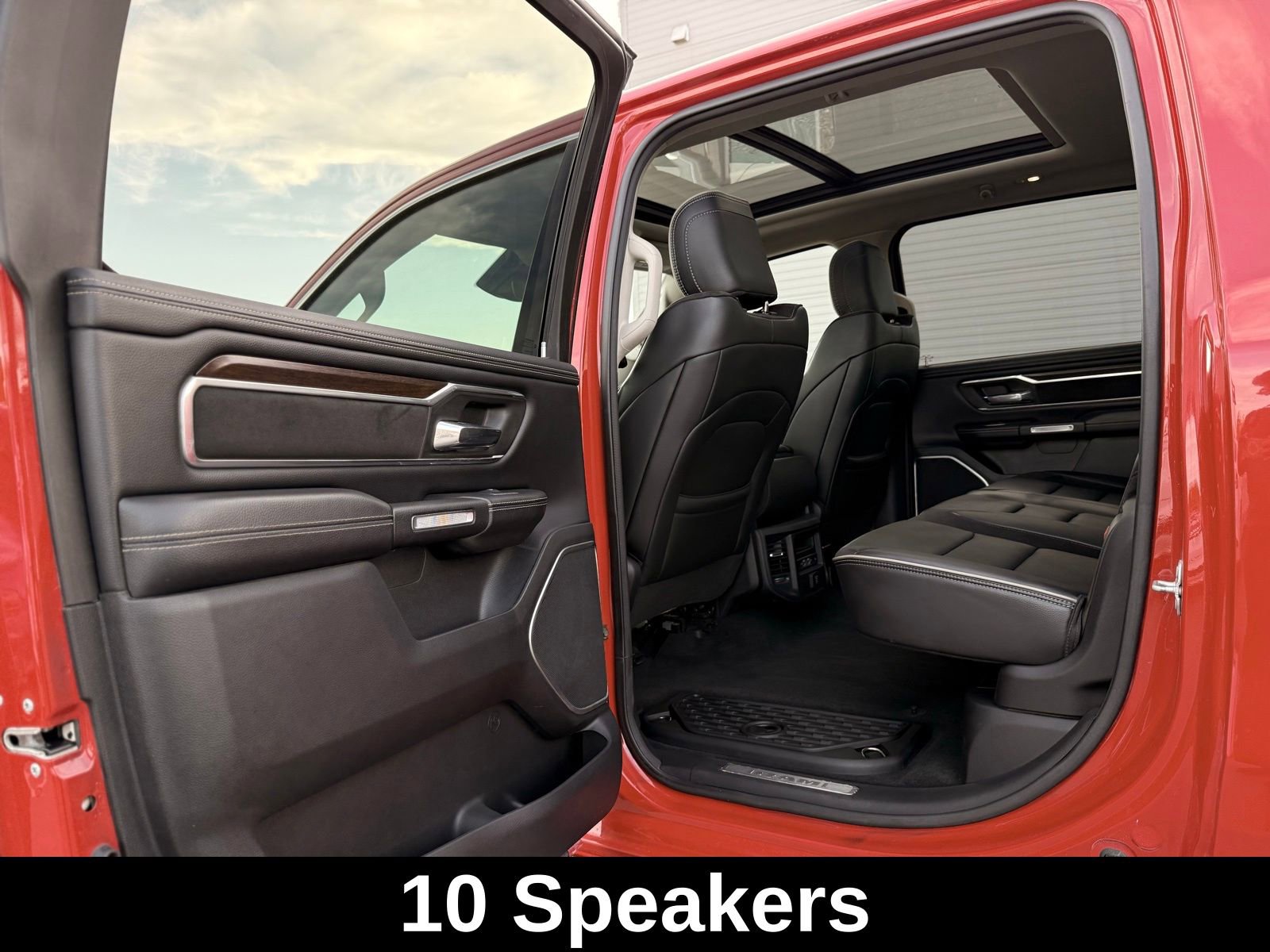 Used 2022 RAM 1500 Laramie AWD/4WD image 19