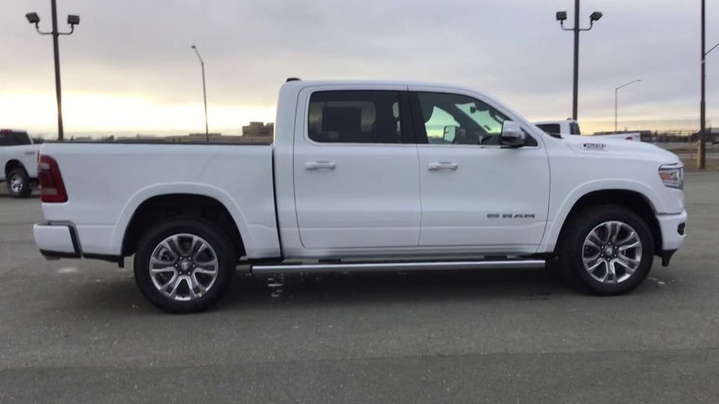 Used 2022 RAM 1500 Limited w/ Body Color Bumper Group AWD/4WD image 9