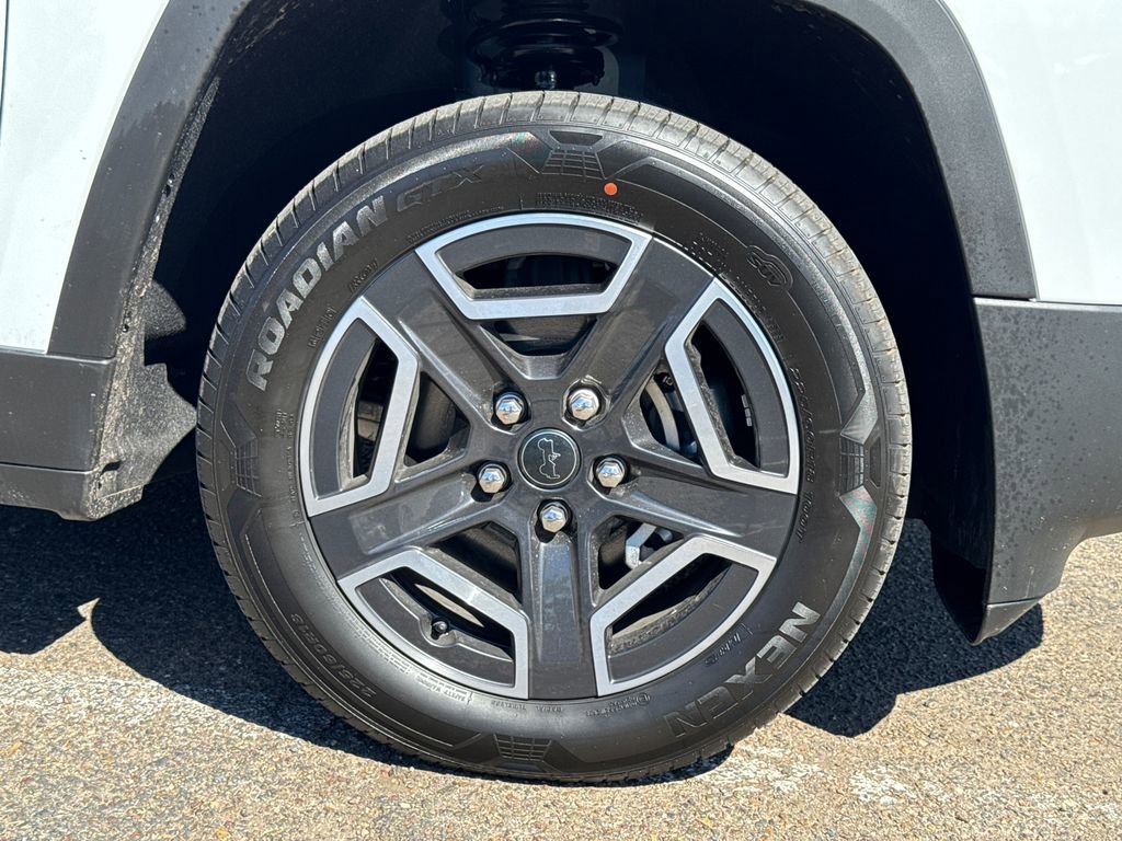 New 2026 Jeep Cherokee Laredo AWD/4WD image 7