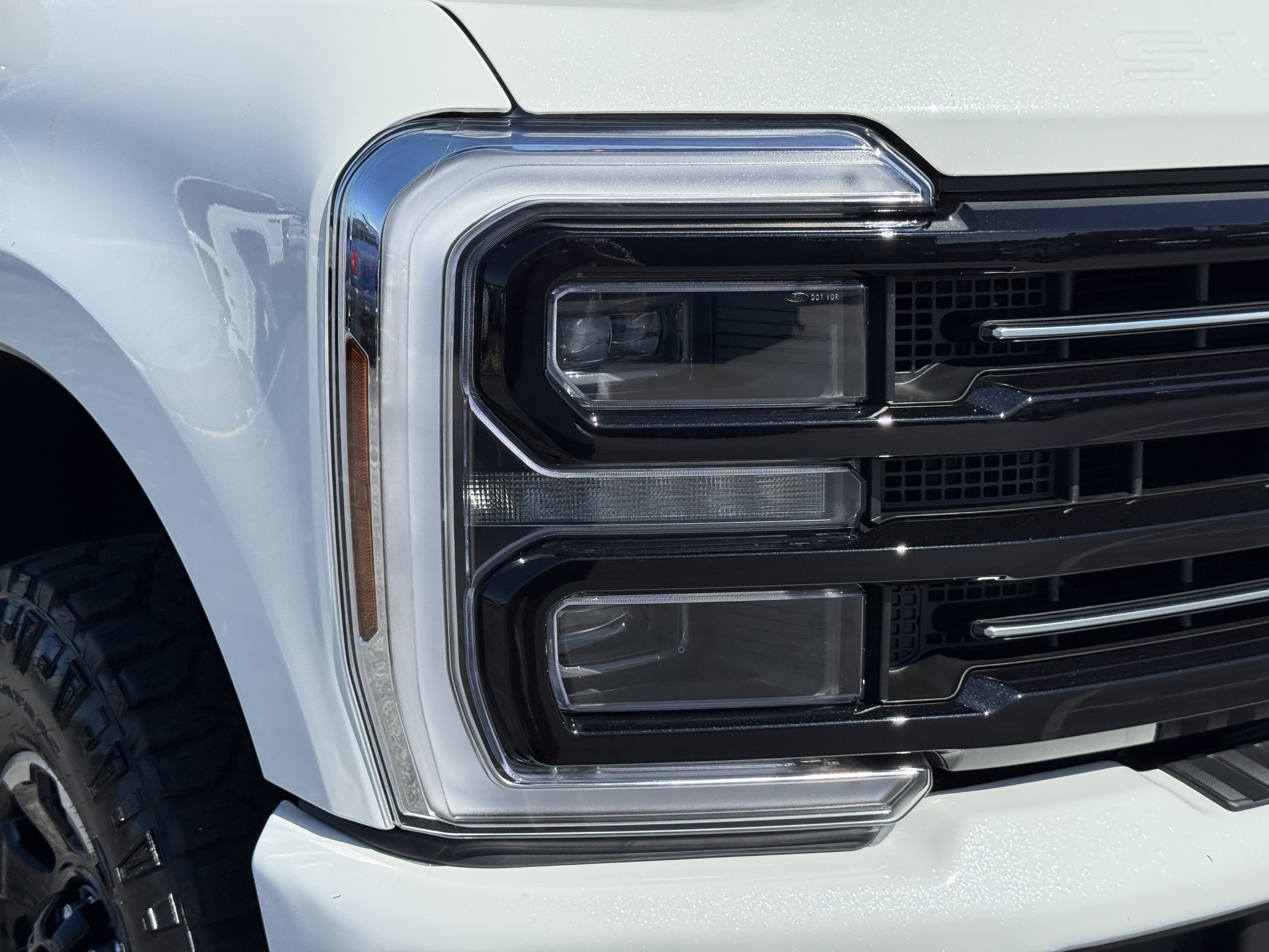 New 2026 Ford F250 Platinum w/ Tremor Off-Road Package AWD/4WD image 7
