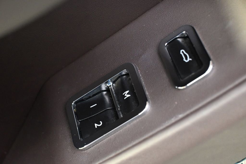 Used 2020 Bentley Flying Spur W12 AWD/4WD image 28
