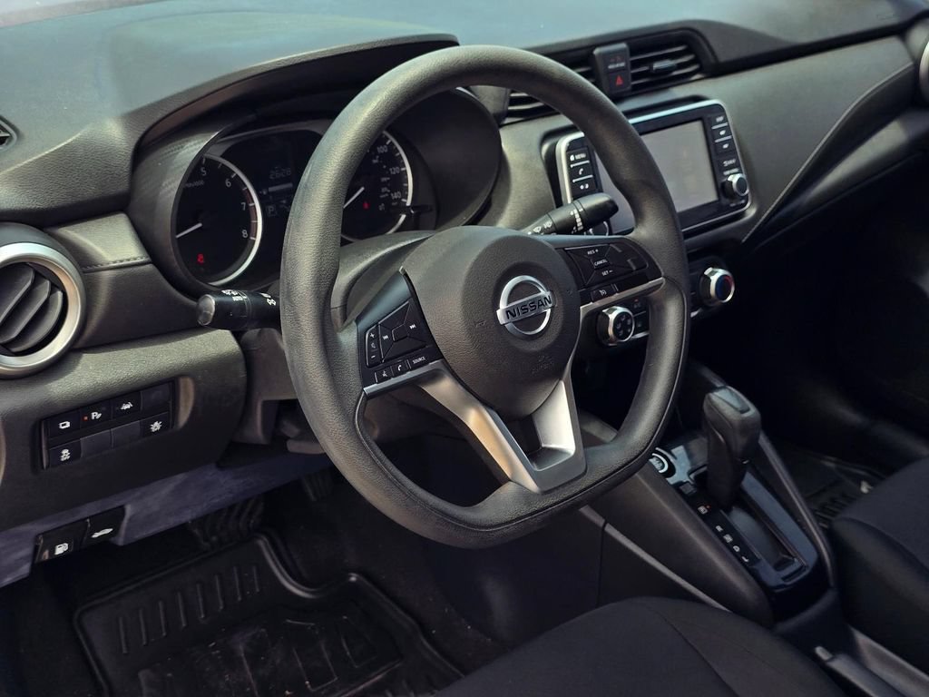 Used 2021 Nissan Versa S FWD image 28