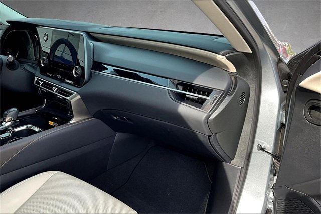 Used 2024 Lexus RX 350 FWD image 15