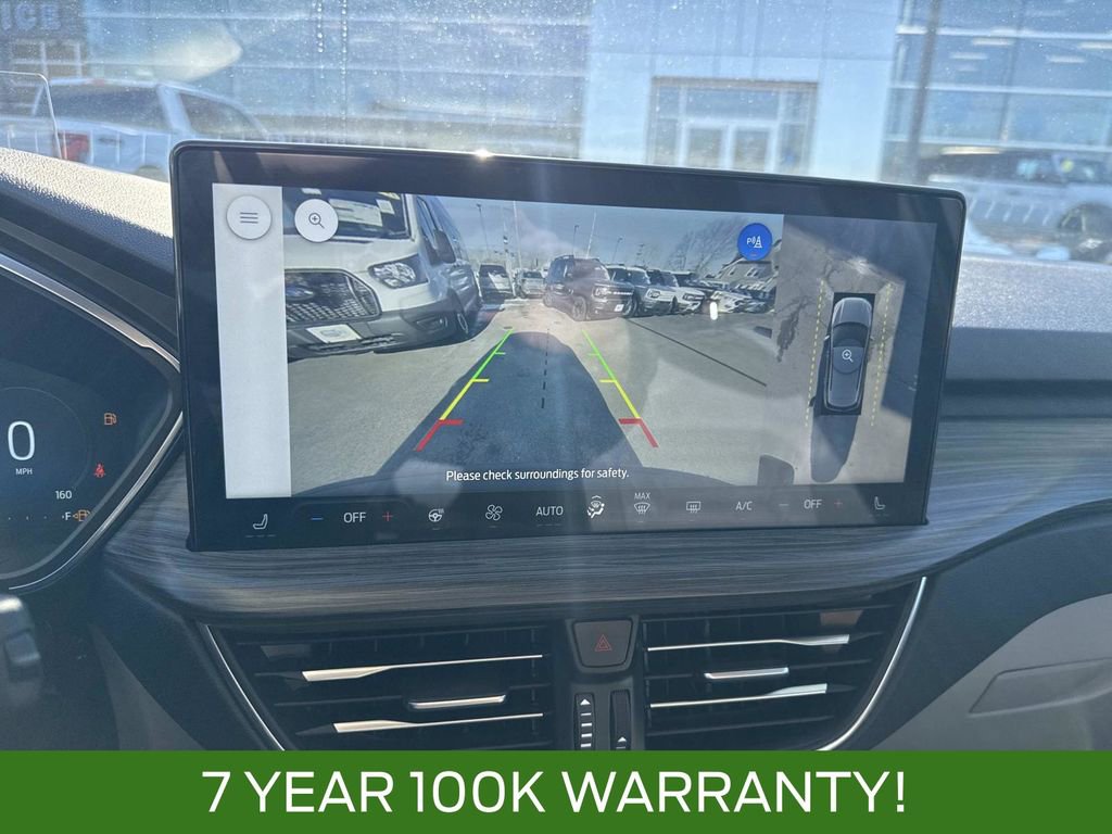 Used 2023 Ford Escape Platinum w/ Premium Technology Package image 23