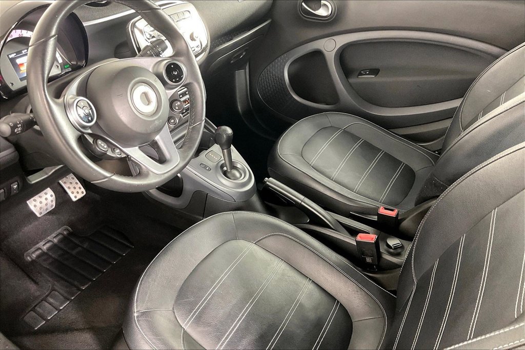 Used 2019 smart fortwo electric drive w/ Sport Package RWD image 11