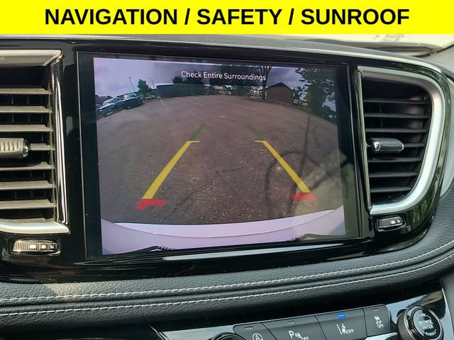 Used 2025 Chrysler Pacifica Limited FWD image 20