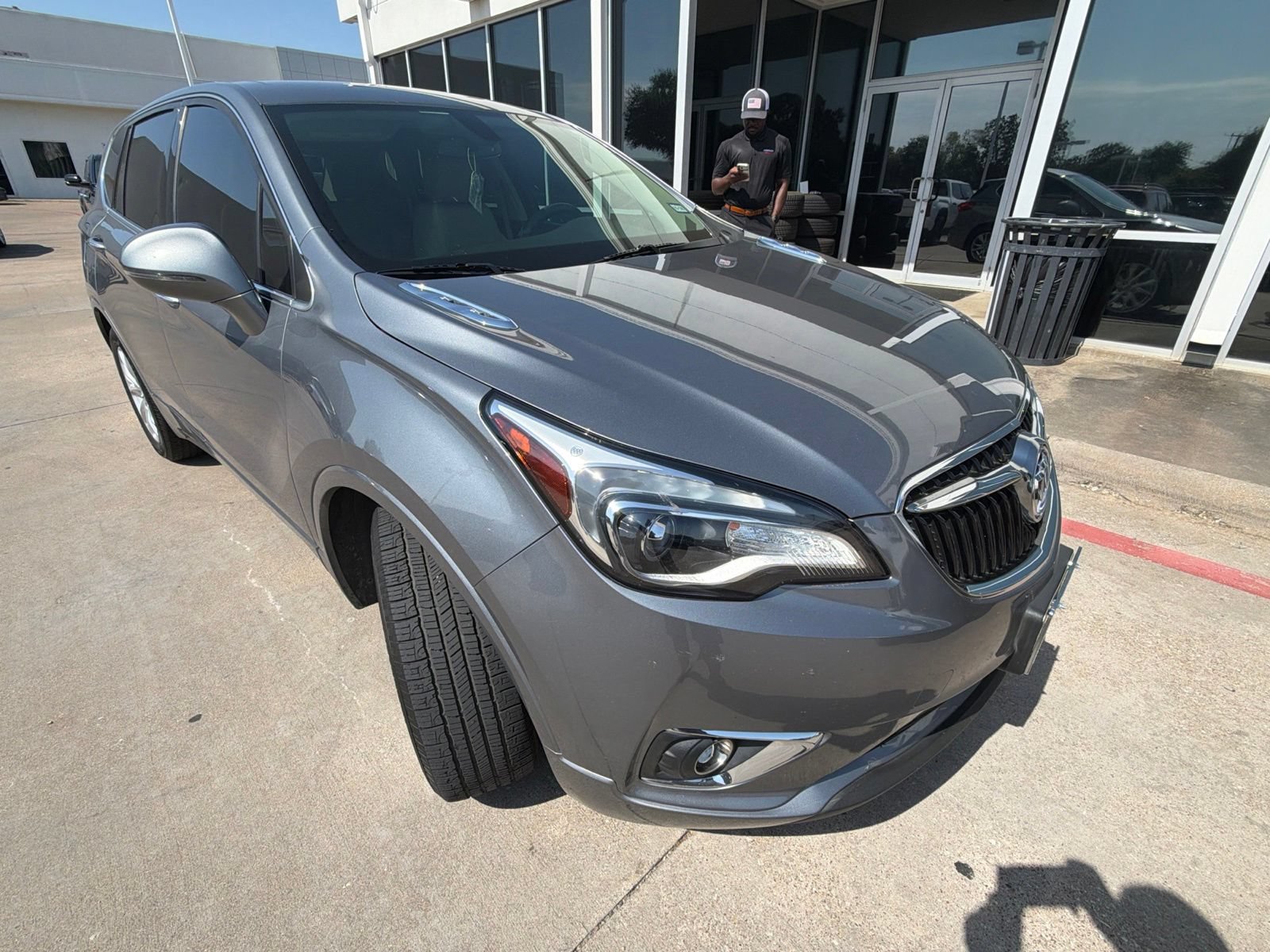 Used 2020 Buick Envision Preferred w/ LPO, Cargo Package FWD image 4