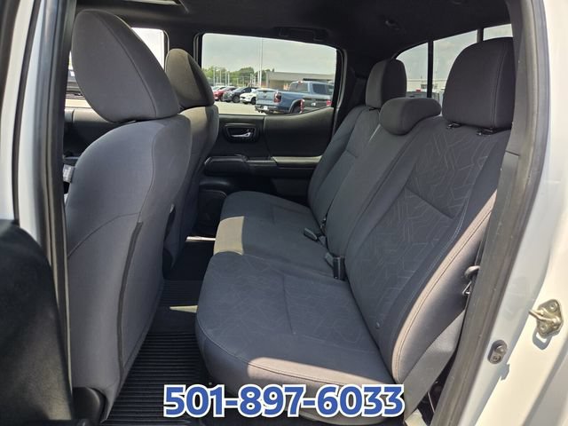 Used 2017 Toyota Tacoma TRD Sport AWD/4WD image 10