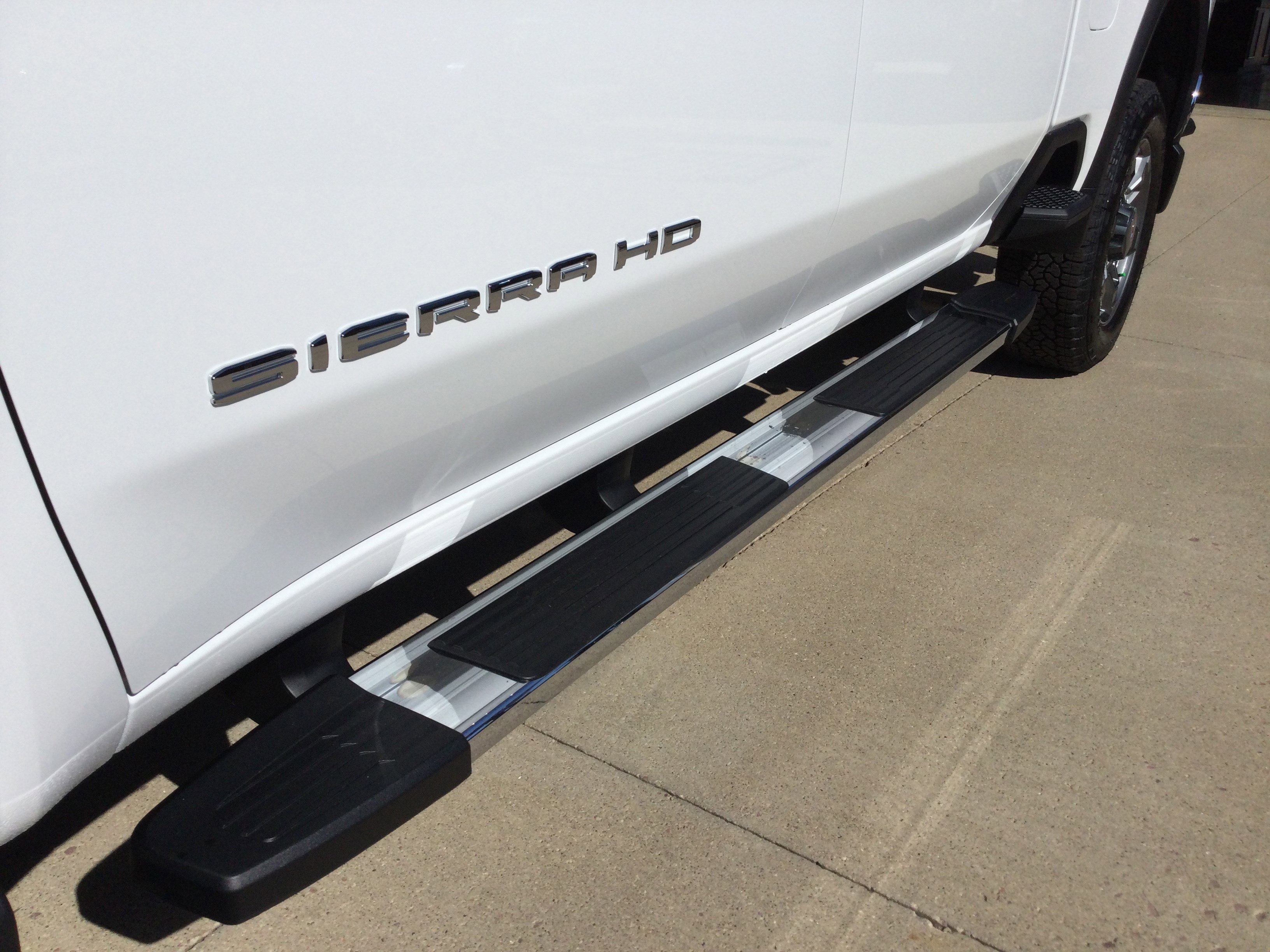 New 2026 GMC Sierra 2500 SLT w/ SLT Premium Package image 6