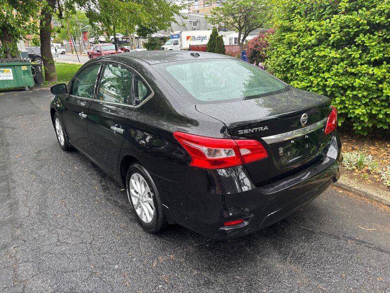 Used 2017 Nissan Sentra SV w/ Style Package FWD image 4