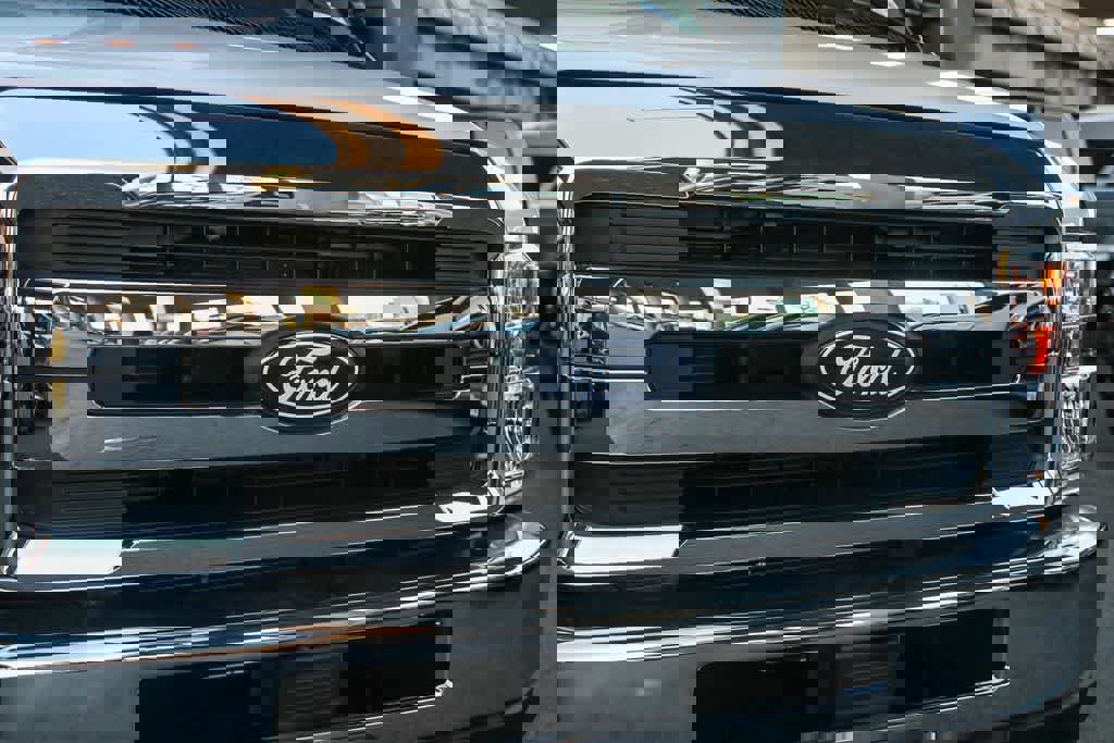 New 2026 Ford E-350 and Econoline 350 Super Duty w/ Power Equipment Group image 5