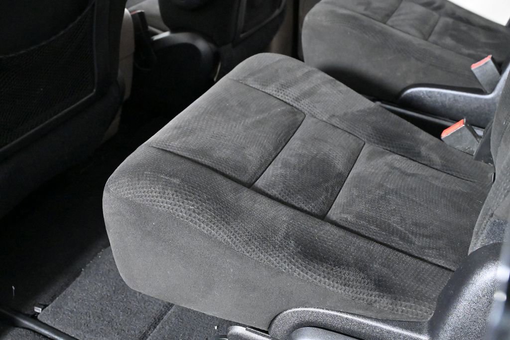 Used 2016 Dodge Grand Caravan SXT image 17