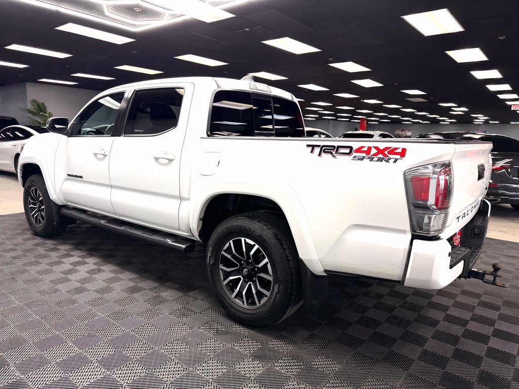 Used 2020 Toyota Tacoma TRD Sport w/ Technology Package AWD/4WD image 9
