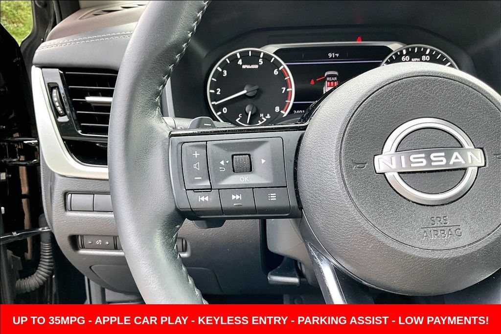 Used 2023 Nissan Rogue SL FWD image 13