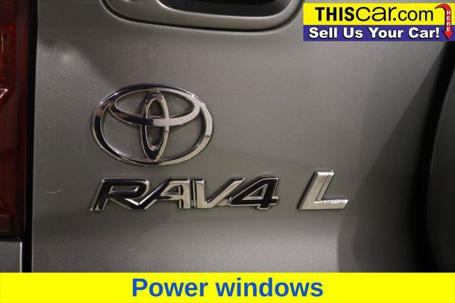 Used 2005 Toyota RAV4 2WD w/ "L" Pkg image 12