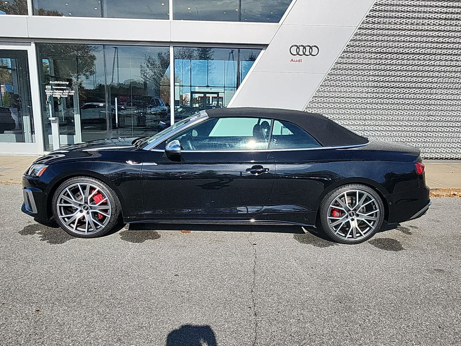 Used 2023 Audi S5 Prestige AWD/4WD image 2