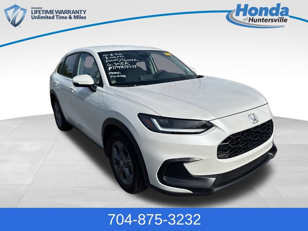 Certified 2026 Honda HR-V LX image 1