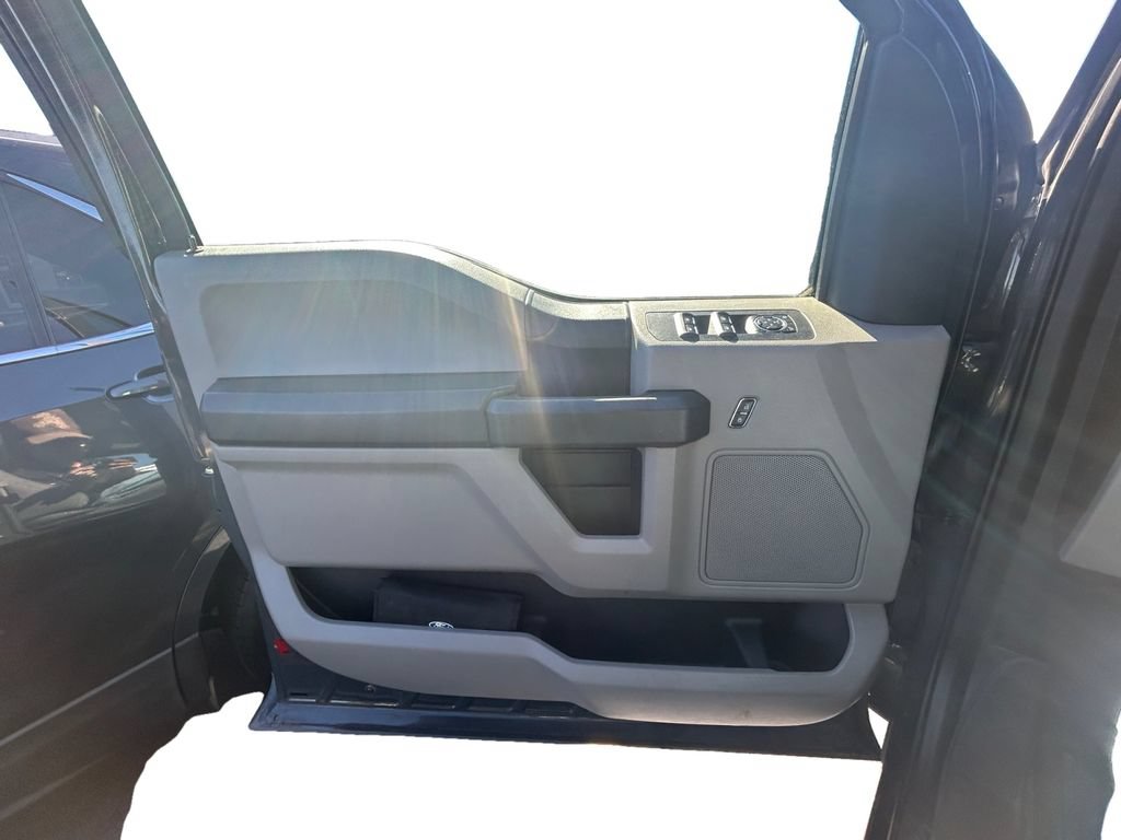 Used 2016 Ford F150 XL w/ Equipment Group 101A Mid AWD/4WD image 14