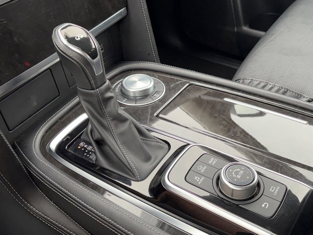 Used 2024 INFINITI QX80 Luxe image 19