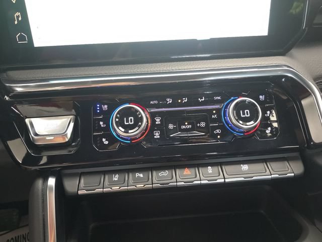 Used 2024 GMC Sierra 3500 Denali w/ Denali Reserve Package AWD/4WD image 24