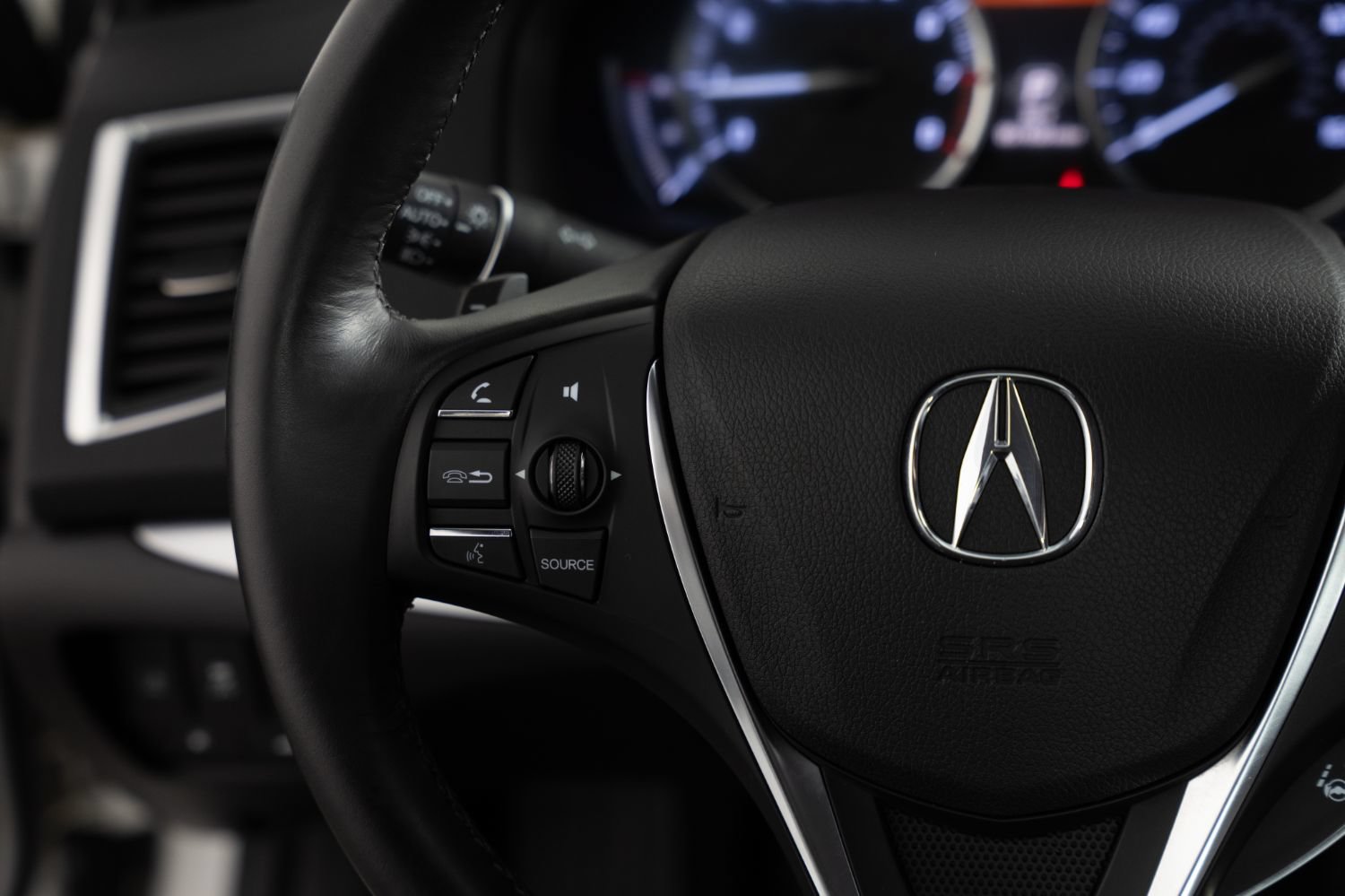 Used 2016 Acura TLX w/ Technology Package FWD image 30