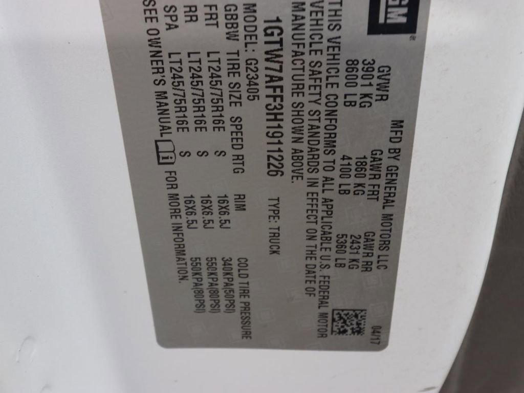 Used 2017 GMC Savana 2500 RWD image 10