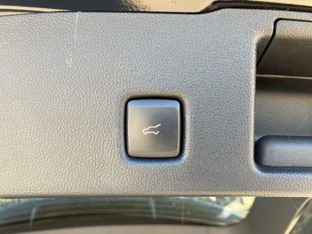 Used 2022 Ford Escape SEL image 25