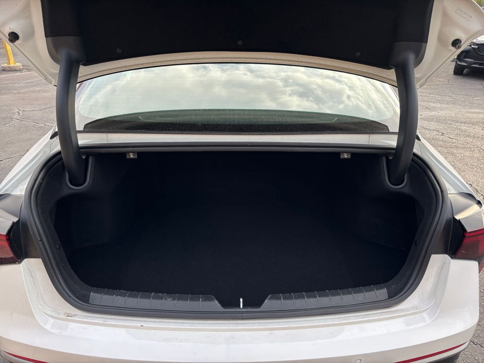 Used 2025 Kia K5 LXS image 30