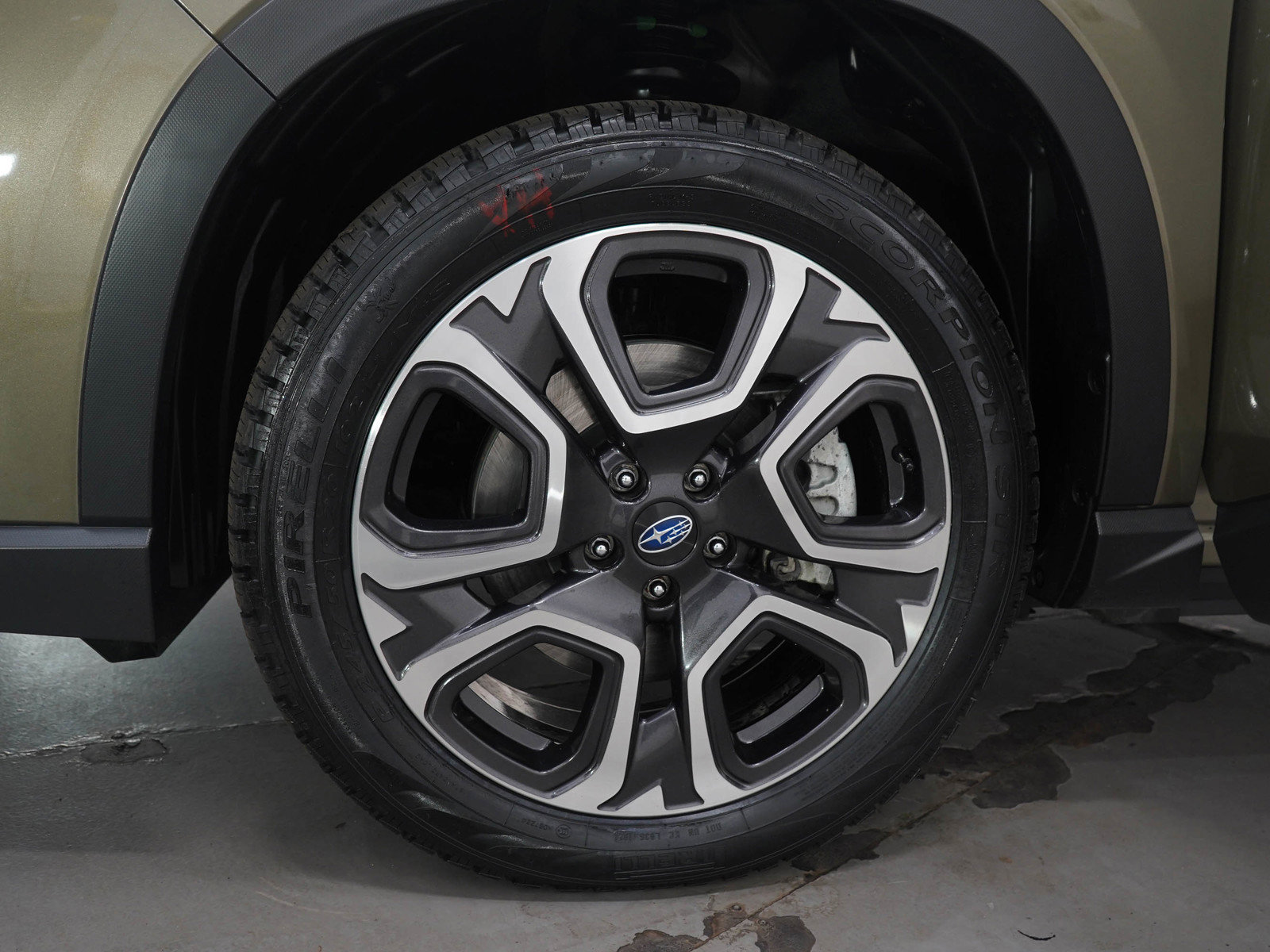 Used 2023 Subaru Ascent Limited image 32