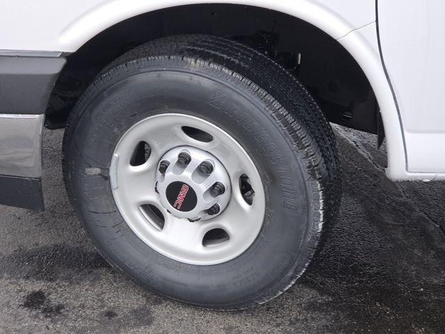 New 2026 GMC Savana 2500 w/ Driver Convenience Package image 18